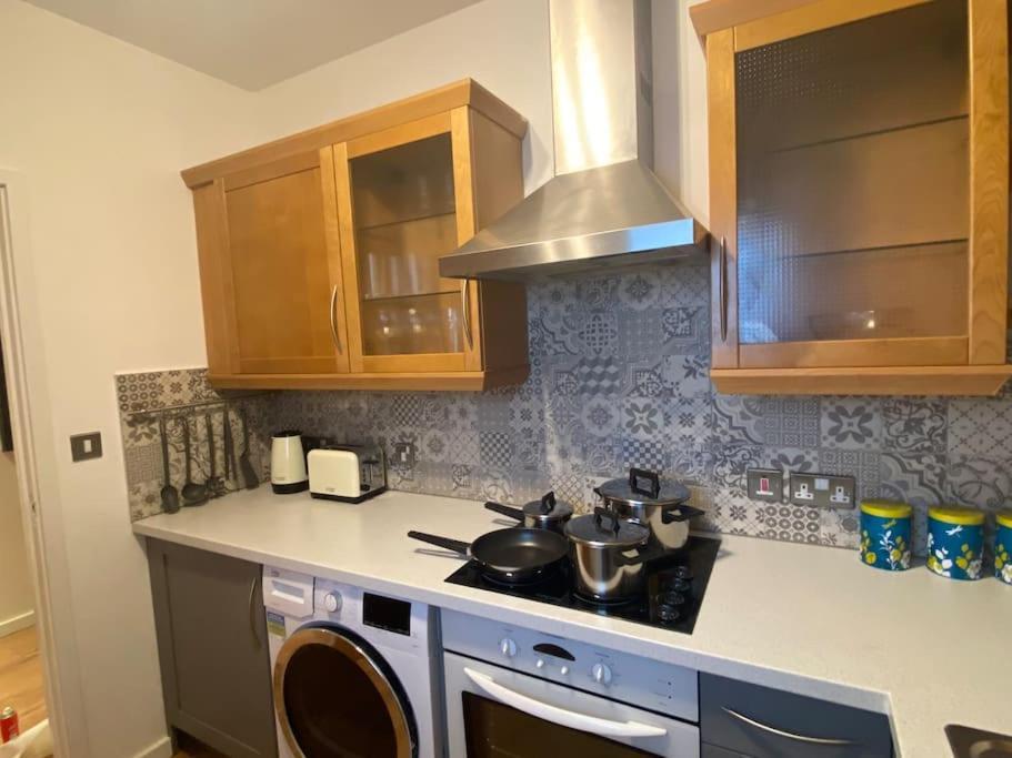 לידס Stunning One B/R Apartment - City Centre מראה חיצוני תמונה